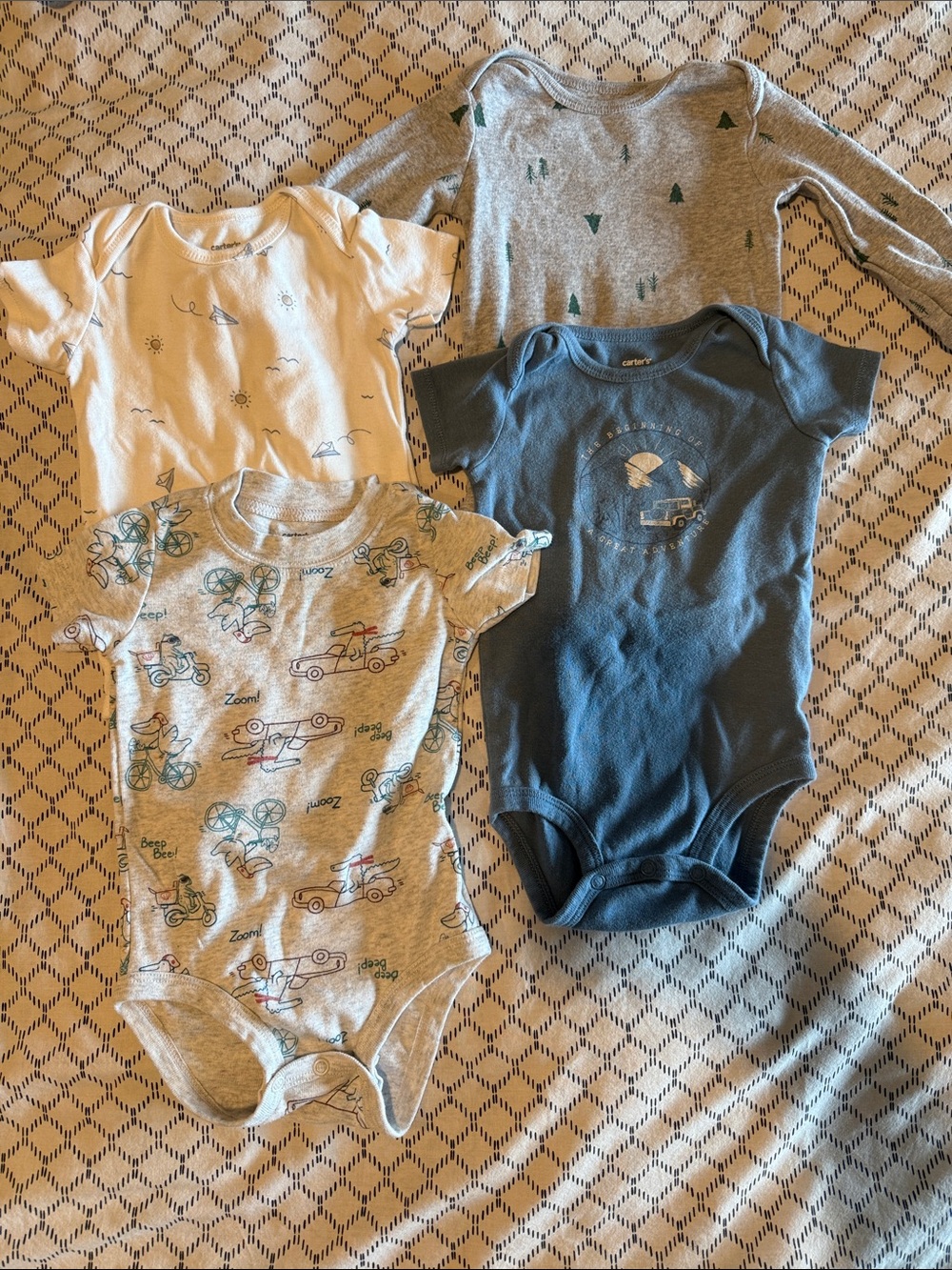 Carter's 12M boy clothing bundle